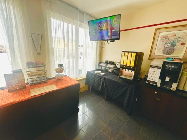 Econo Lodge City Centre Kingston Dış mekan fotoğraf